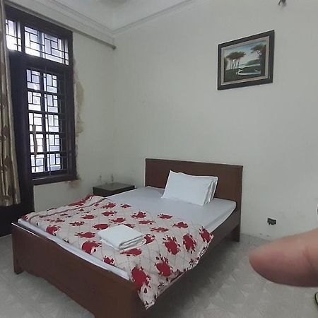 Oyo 681 Hoang Lan Guesthouse Hanoi Exterior photo