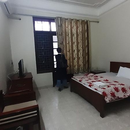 Oyo 681 Hoang Lan Guesthouse Hanoi Exterior photo